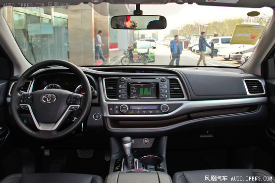 2015款 丰田汉兰达 2.0T 两驱精英版 7座