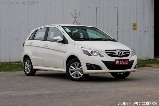 2013款 北京汽车E系列 两厢 1.5L 乐天自动版