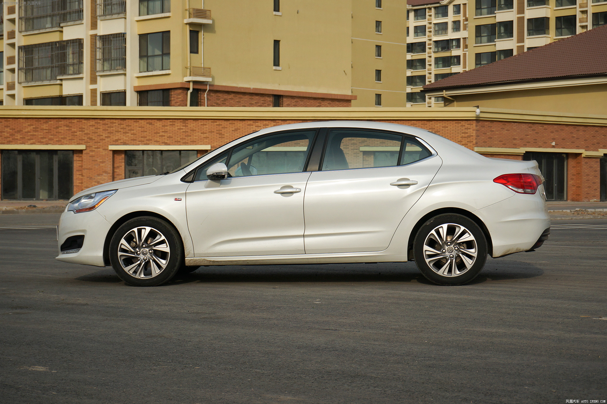 【雪铁龙c4l图片】_2013款 1.