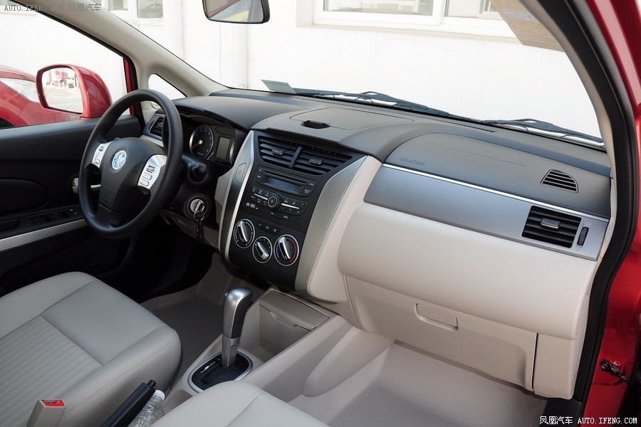 汽车图片 东风启辰 启辰r50 2015款 1.